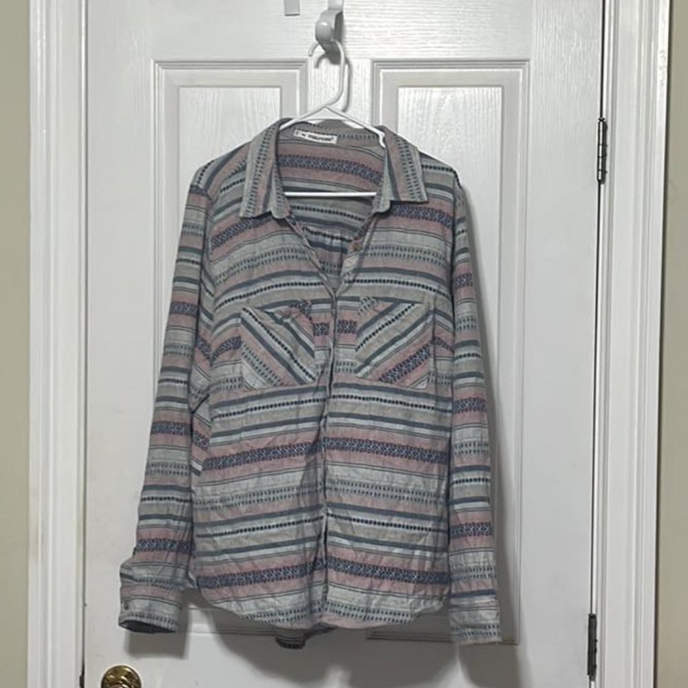 Maurices Button Down Shirt Size 2